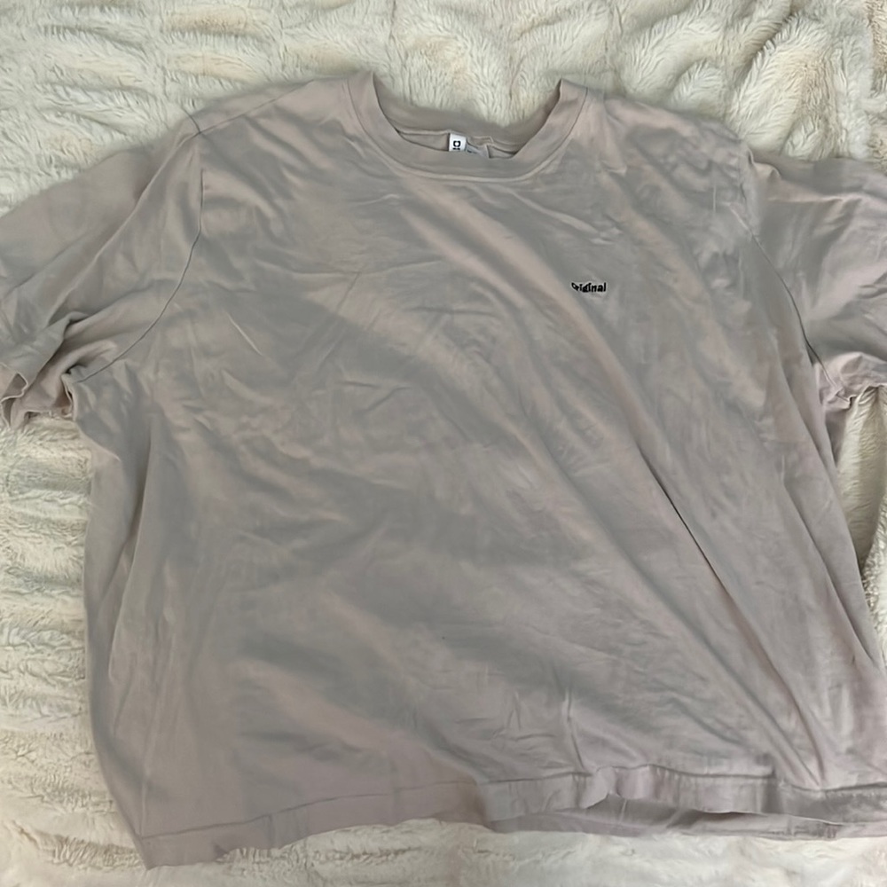 oversized neutral basic shirt